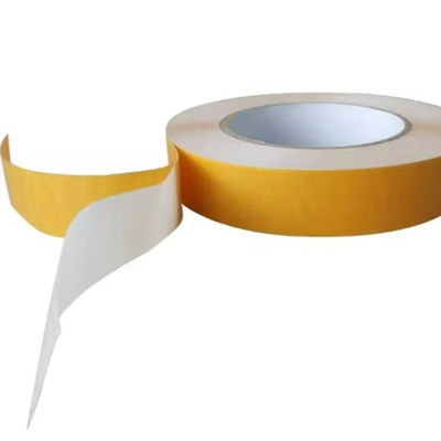 Doppelseitiges BOPP-Klebeband mit 90 µm Dicke, 14 N/25 mm Haftkraft und 70 N/25 mm Zugfestigkeit