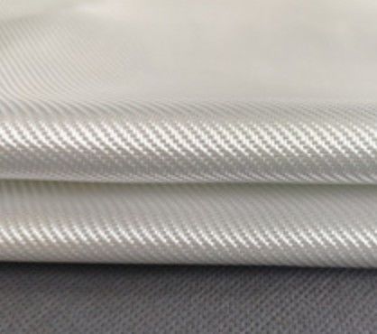Hervorragende Chemikalienbeständigkeit Wärmebehandlung Glasfasergewebe 0,8 mm Dicke für flexible Verpackungslösungen