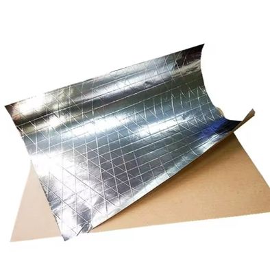 Handelsübliche Folien-Scrim-Kraft-Fassade mit 95 gsm Grundgewicht, 7 um Foliendicke und 60 gms Kraftpapierunterlage
