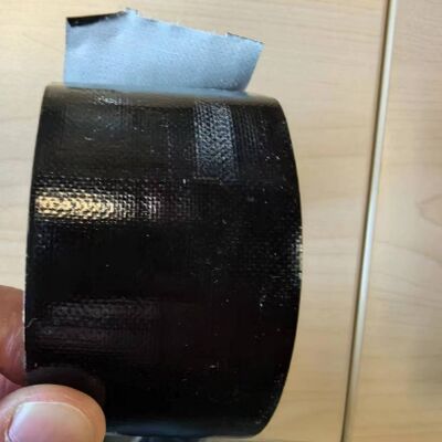 Klebeband aus Gummi und Harz in verschiedenen Stärken