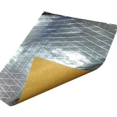 Flammhemmende FSK-Kaschierung mit 7 µm Folienstärke und 60 g/m² Kraftpapier für die Isolierung von HLK-Kanälen